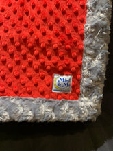 Load image into Gallery viewer, Mimi's Classic Blanket - Gray Plush (2 color)
