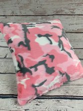 Load image into Gallery viewer, Camo Plush 18&quot; Pillow
