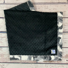 Load image into Gallery viewer, Mimi's Classic Blanket - Camo