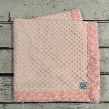 Load image into Gallery viewer, Mimi&#39;s Classic Blanket - Pink
