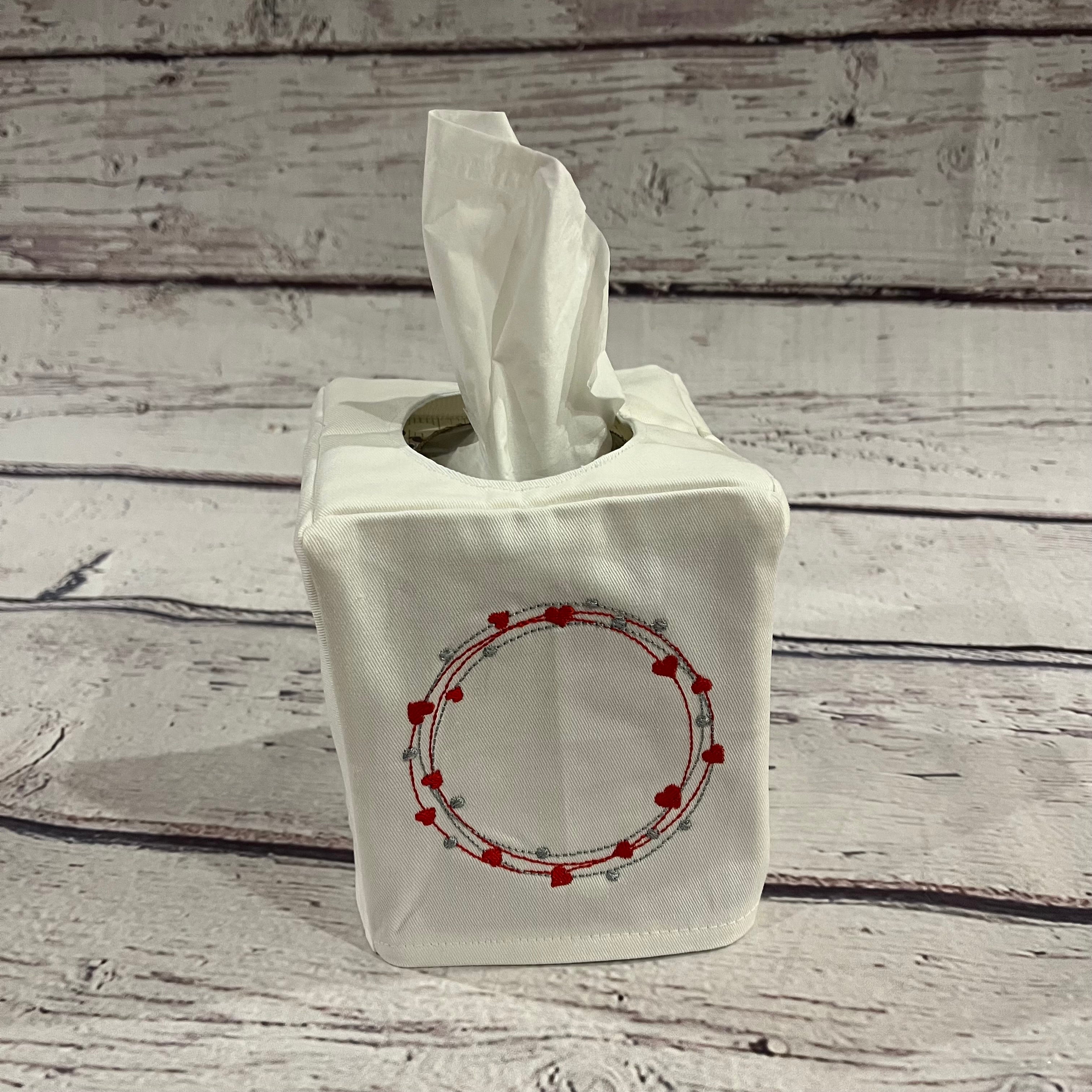 Tissue Box Cover - Valentine Wreath